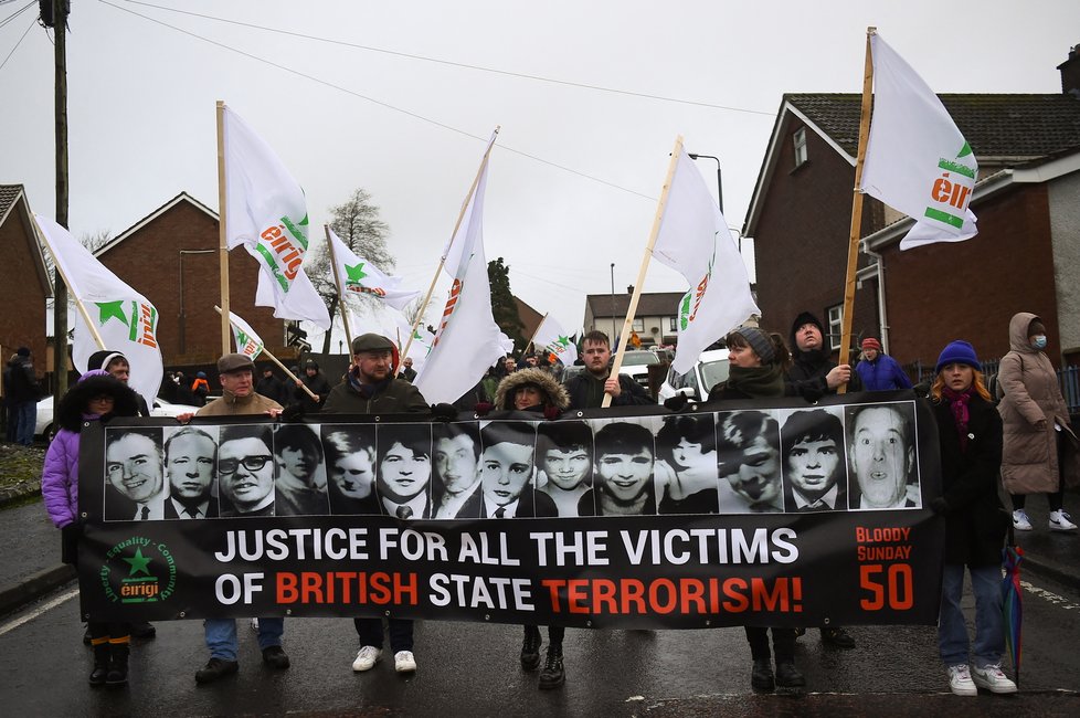 Severní Irsko: Vzpomínková akce v Londonderry den výročí 50. let od krvavé neděle z ledna 1972 (30.1.2022)