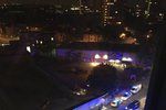 Auto před hotelem v Londýně srazilo skupinu lidí. Jedna osoba má zlomenou nohu, řidič policii uniká