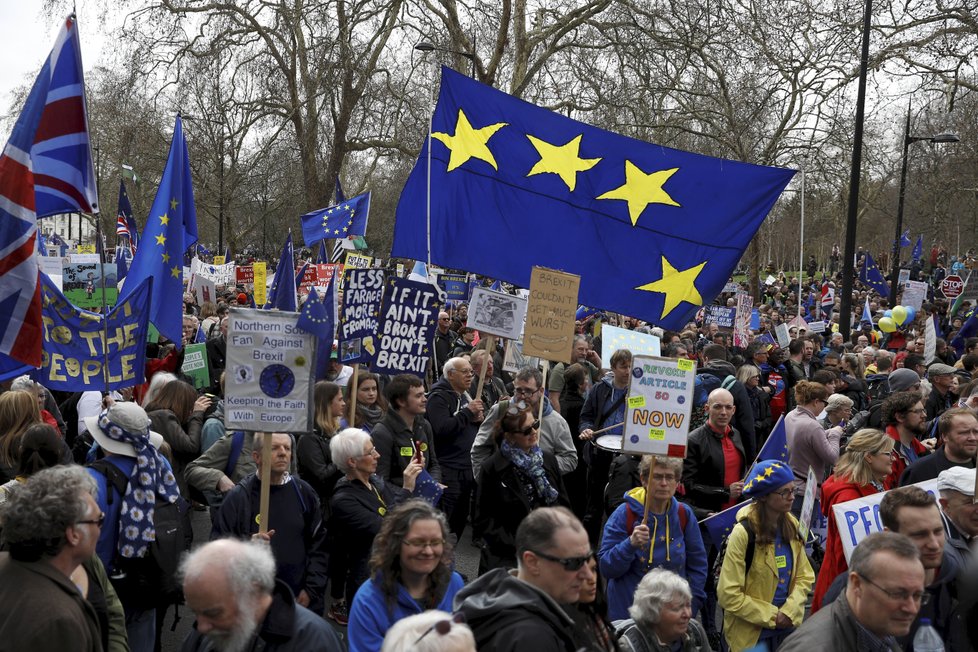 Londýnem prošel pochod za nové referendum o brexitu (23.3.2019)