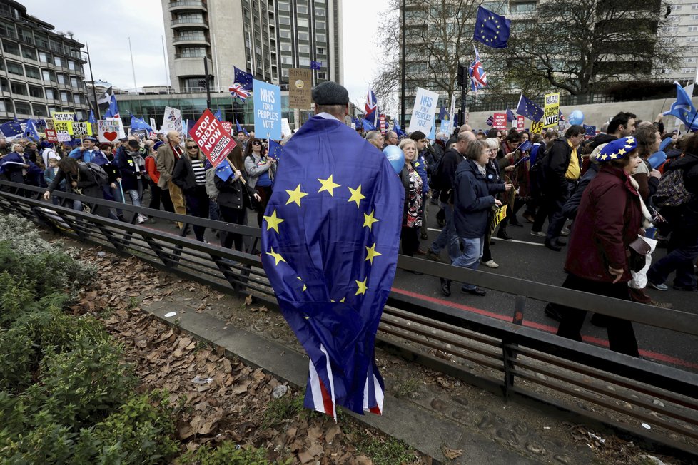 Londýnem prošel pochod za nové referendum o brexitu (23. 3. 2019)