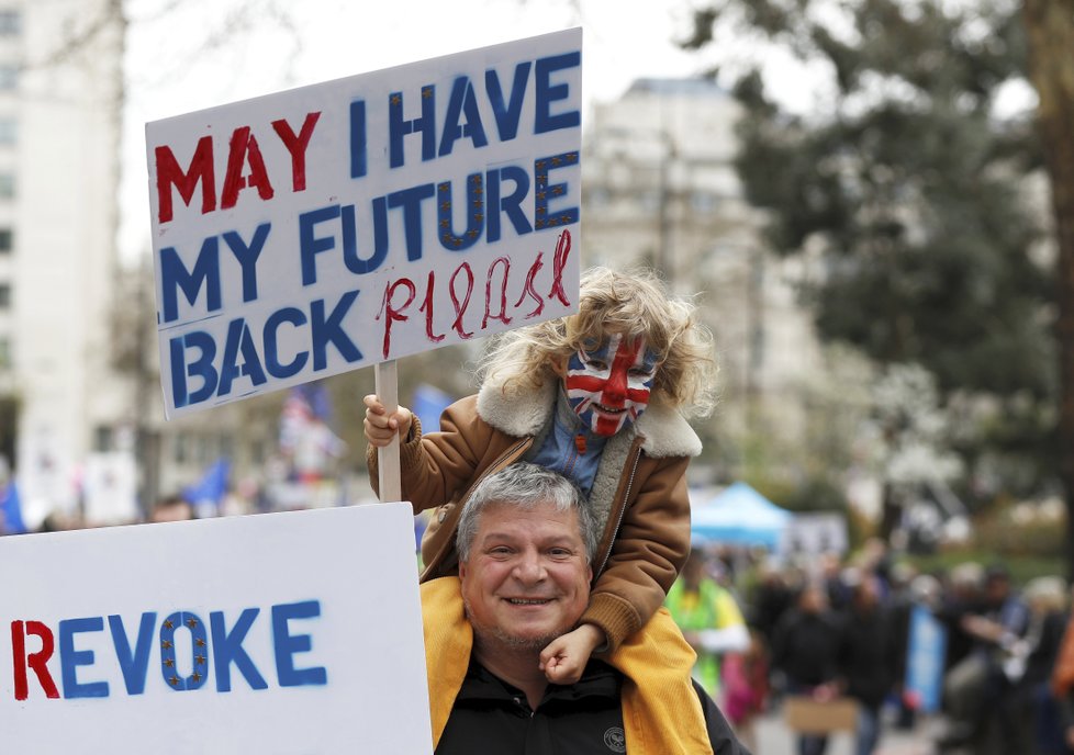 Londýnem prošel pochod za nové referendum o brexitu (23. 3. 2019)