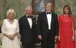 Americký prezident Trump s manželkou hostili prince Charlese a Camillu.
