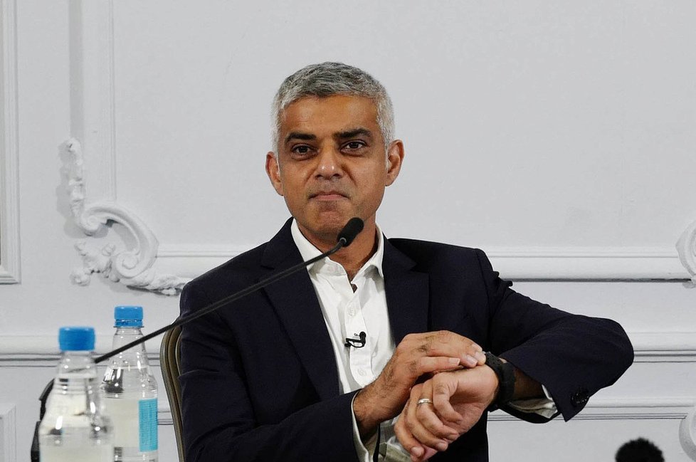 Starosta Londýna Sadiq Khan promluvil o terorismu.