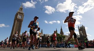 Tragická dohra Londýnského maratonu: Zemřel běžec, který během závodu zkolaboval!