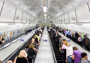 Výstup ze stanice londýnského metra Holborn