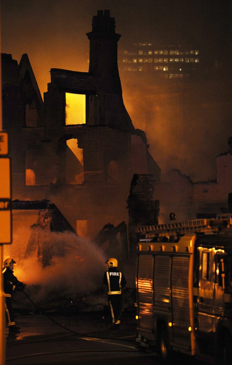 Počet budov, u kterých musí zasahovat hasiči, neustále roste