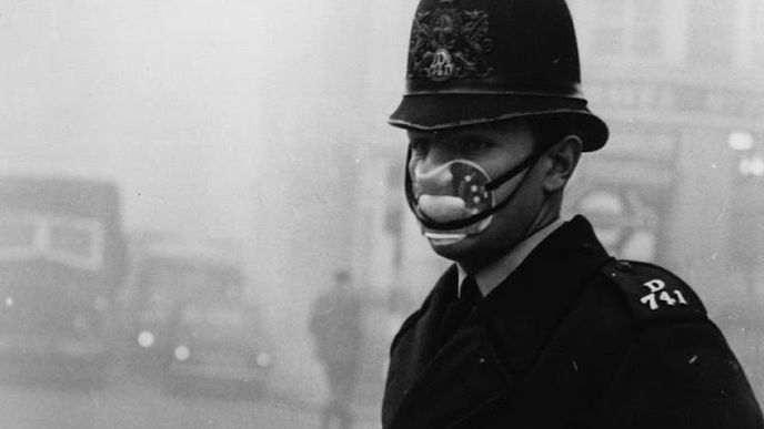 V prosinci 1952 pokryl celý Londýn hustý smog.