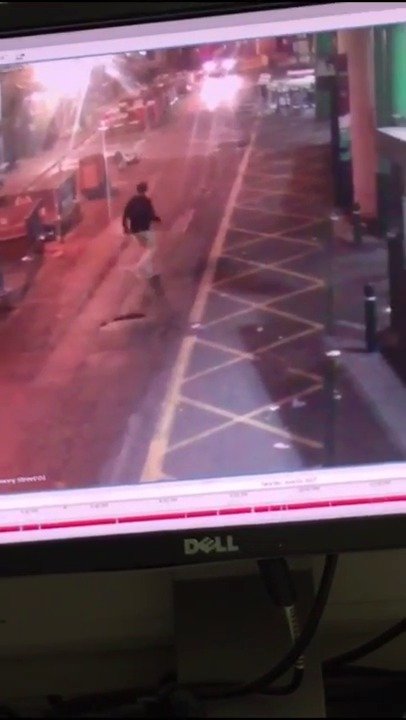 Konec teroristů z Londýna zachytila kamera.