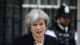 Theresa Mayová komentuje teroristický útok v Londýně.