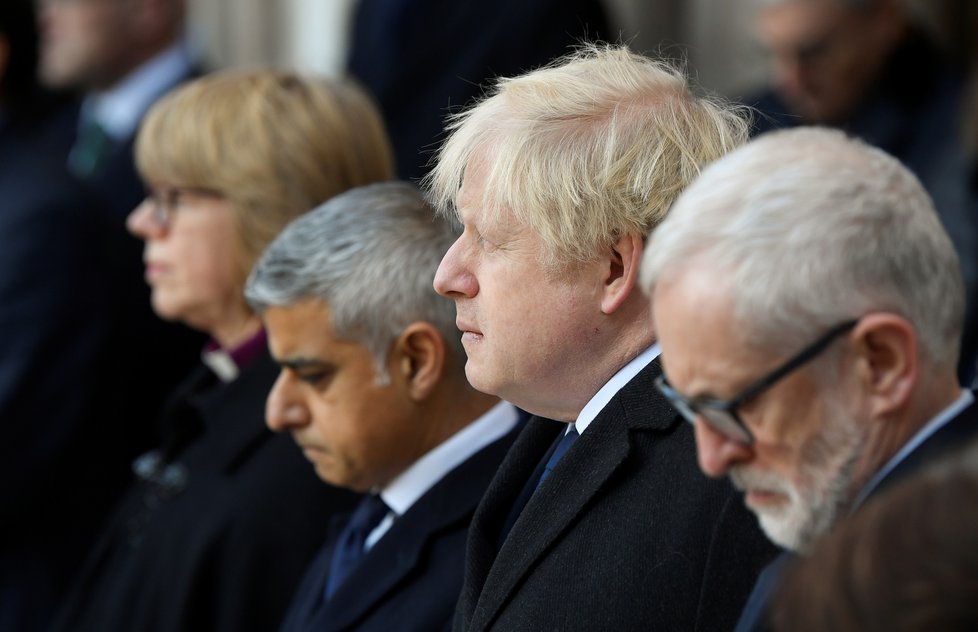 Pieta za oběti z útoku na londýnském mostu London Bridge.