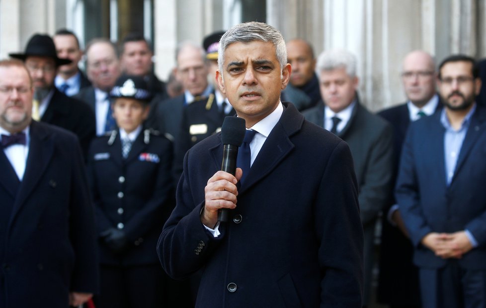 Pieta za oběti z útoku na londýnském mostu London Bridge.