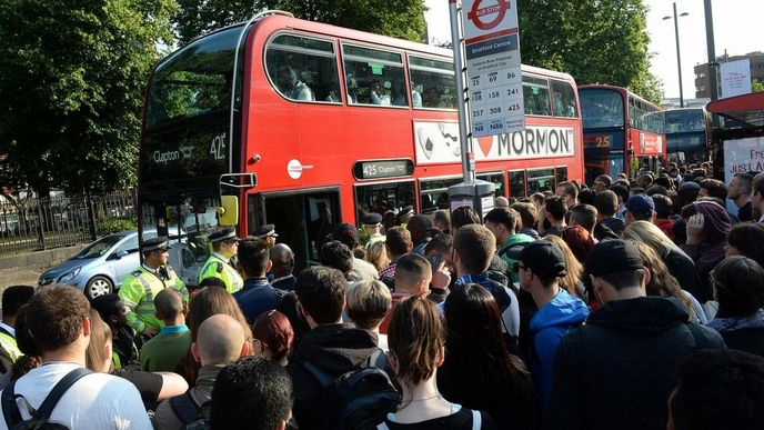 Londýnskou dopravu ochromila stávka metra
