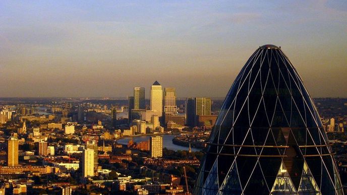 Londýnský mrakodrap 30 St Mary Axe alias Okurka