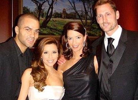 Tony Parker, Eva Longoria a Berry s manželem, se kterou měl mít Tony sex.