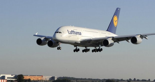 Na Němce se řítí obří dluh za Airbus A380. Vývoj je má stát 15 miliard