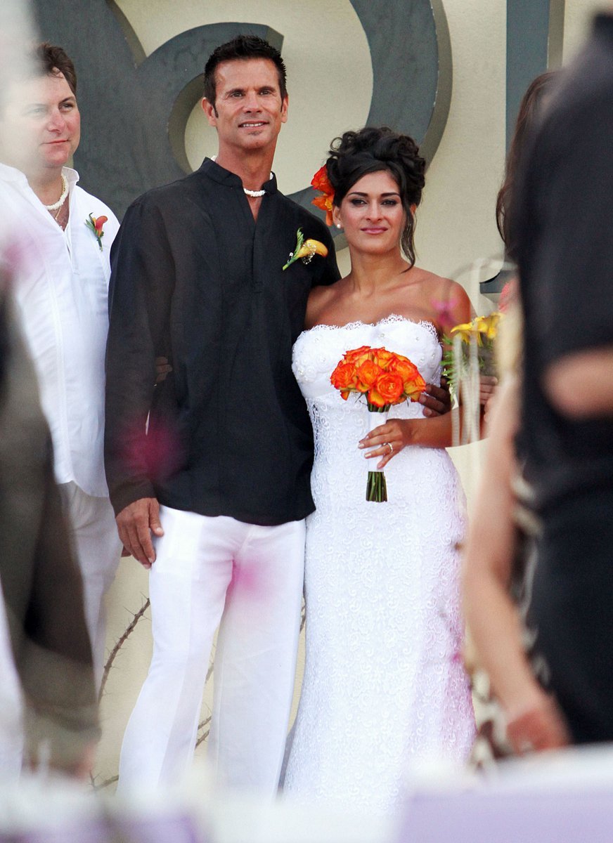 Herec známý ze seriálu Odpadlík, Lorenzo Lama se svou druhou ženou.