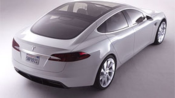 Tesla Model S: První informace a fotografie