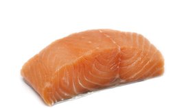 Losos obsahuje důležité omega 3-mastné kyseliny, které jsou důležité pro vývoj mozku, zabraňují depresím a mají skvělé protizánětlivé účinky. Dále je bohatý na bílkoviny a vitamin D.