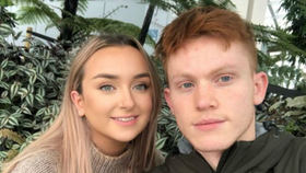 Rachel Kennedyová (19) a Liam McCrohan (21) z Británie svou výhru nedostali.