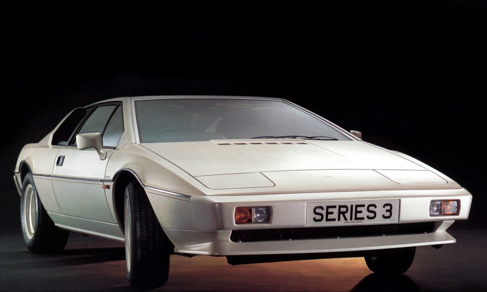 Nástupcem Espritu S2 byl Lotus Esprit S3, vyráběný v letech 1982–1988.