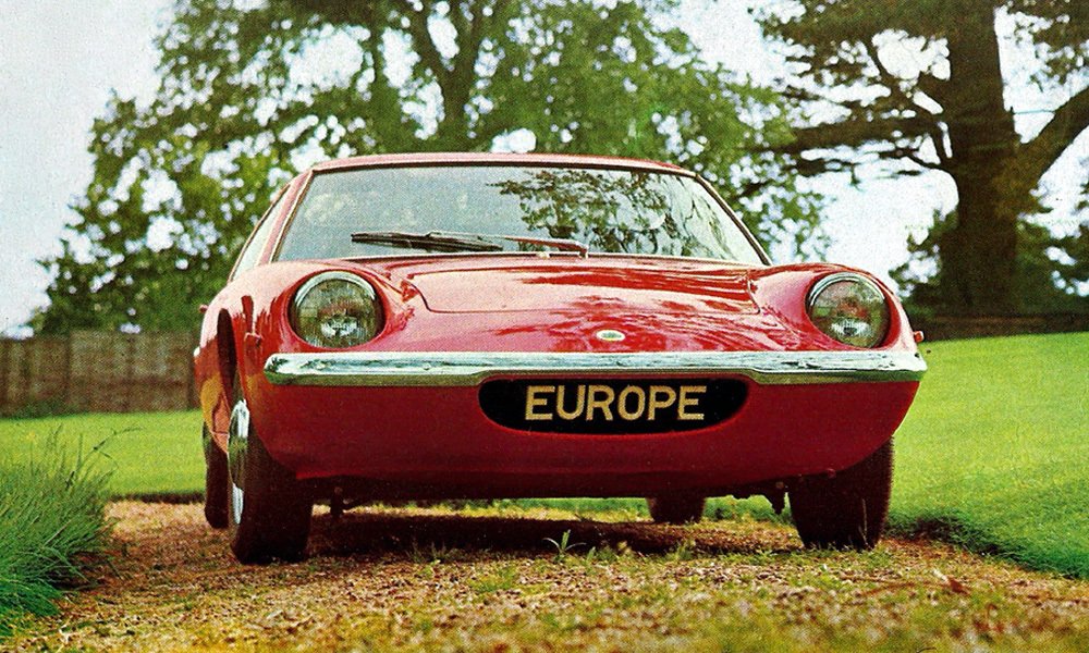 Volkswagen vlastnil práva na používání názvu Europa v Západním Německu, takže tam prodávané vozy se jmenovaly Europe.