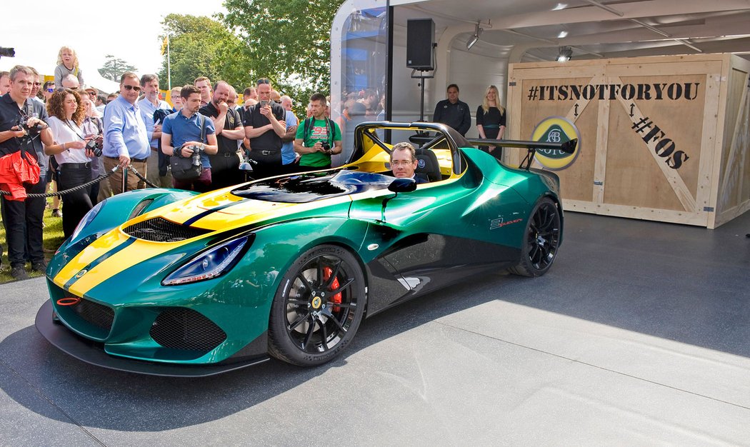 suv lotus sportovni roadster crossover