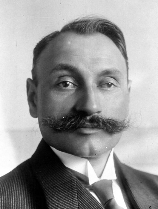 Francouzskou automobilku Delage založil v roce 1905 Louis Delâge (1874–1947).