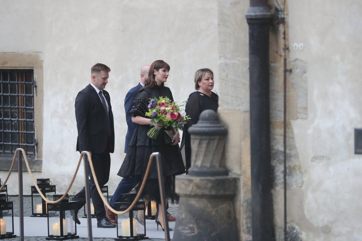 Kateřina Zemanová s matkou Ivanou míří na prestižní akci.