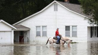 Mohutné záplavy v americké Louisianě si už vyžádaly jedenáct obětí