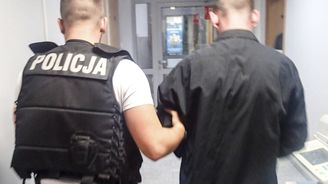 Poláci zatkli elitního člena Islámského státu. Navštívil i Českou republiku