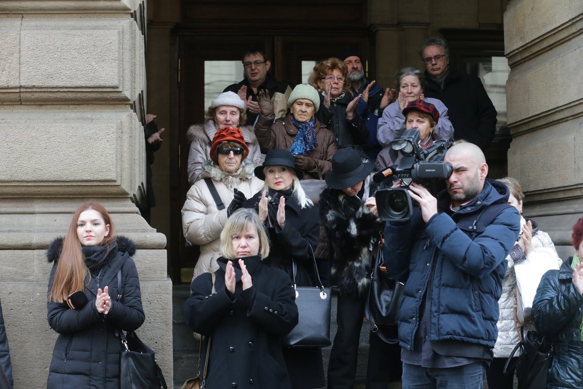 Poslední rozloučení s Lubou Skořepovou (†93).