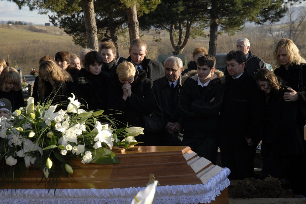 Rodina ze Spišské Nové Vsi pochovala svou Ľubku (†36)