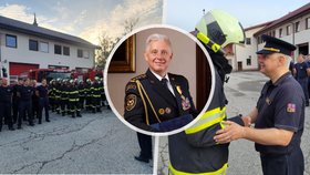 Jihočeští hasiči se rozloučili s dlouholetým ředitelem Lubomírem Burešem: U sboru byl 33 let.