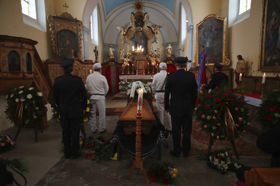 Poslední rozloučení s Lubomírem Kostelkou v Kamberku