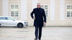 Adept na ministra vnitra Lubomír Metnar před setkáním s prezidentem Petrem Pavlem (2. 12. 2025)