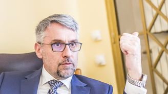 Podle zákona o zakázkách se nedá nakupovat, říká ministr obrany Lubomír Metnar
