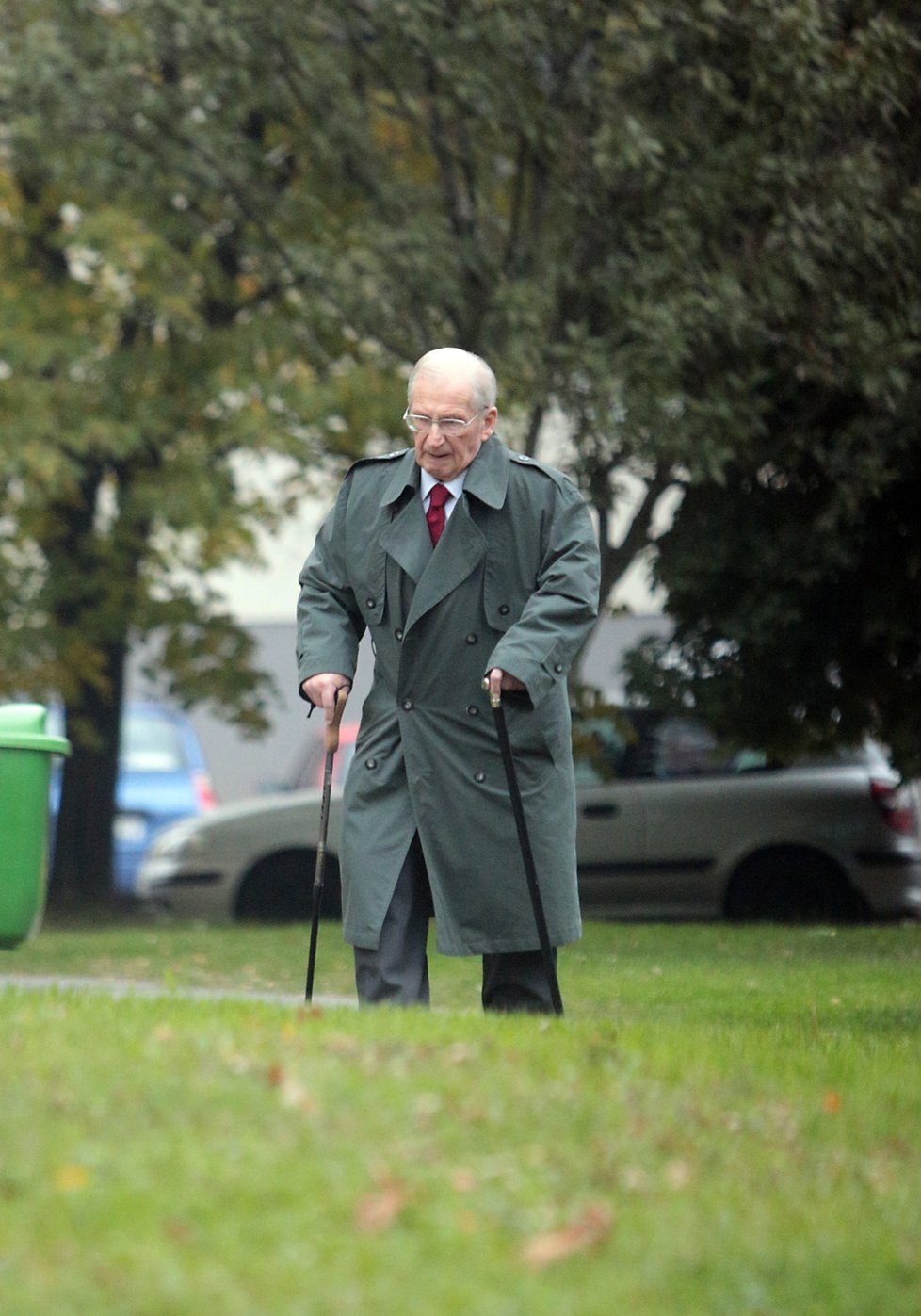 Předrevoluční dlouholetý premiér a papaláš KSČ Lubomír Štrougal