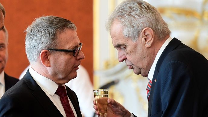 Prezident Miloš Zeman jmenoval Lubomíra Zaorálka novým ministrem kultury