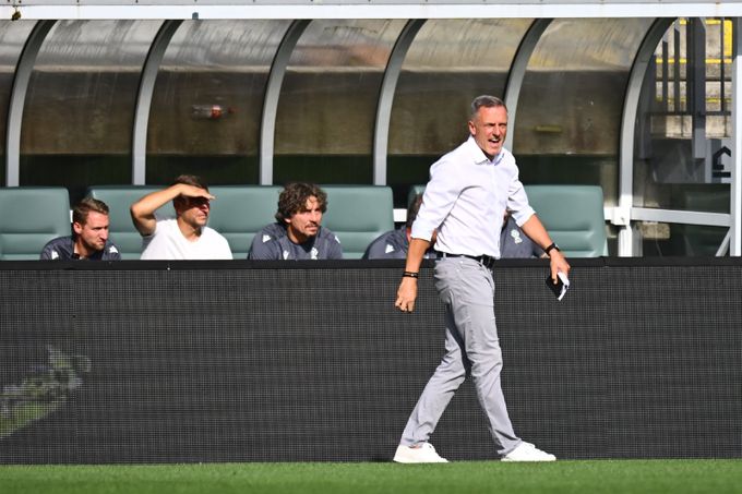 Divočina v Jablonci, třikrát se vylučovalo! Kozel: O poločase byla v kabině bouřka Divočina v Jablonci, třikrát se vylučovalo! Kozel: O poločase byla v kabině bouřka