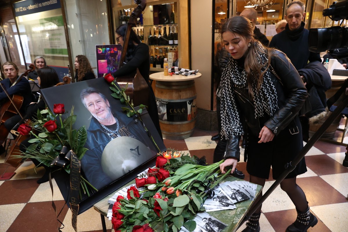 Pieta za bubeníka Jana Žižku v pražské Lucerně.