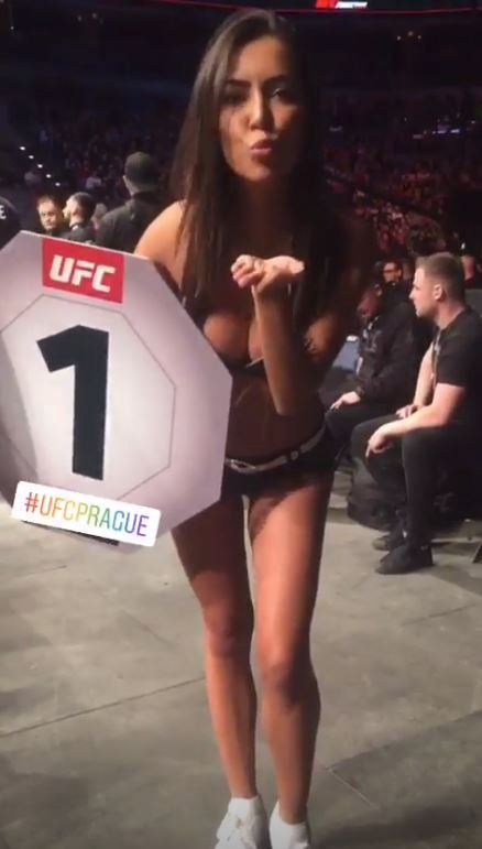 Také v Praze to UFC dívce Lucianě Andradeové slušelo