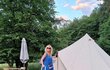 Lucie Benešová nepotřebuje luxus, aby si užila pobyt v přírodě Lucie Benešová nepotřebuje luxus, aby si užila pobyt v přírodě