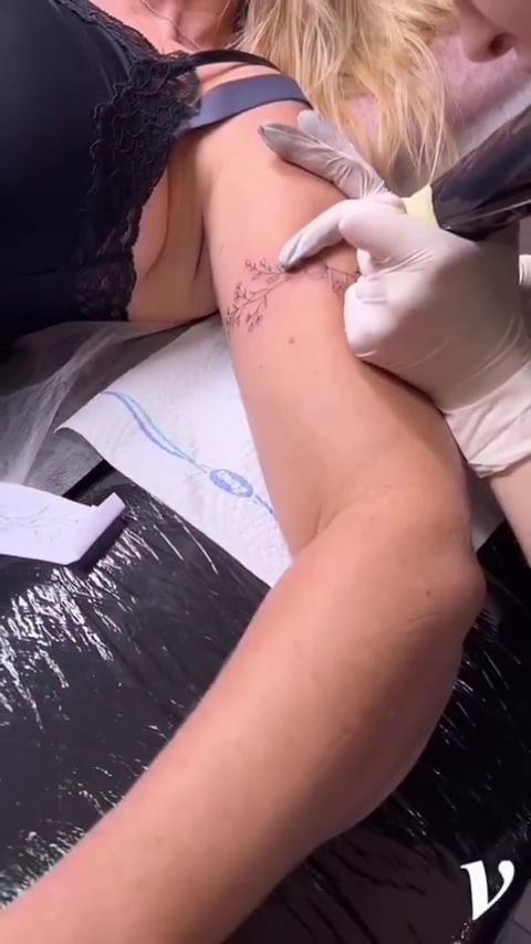 Lucie Benešová se téměř před rokem nechala poprvé tetovat.