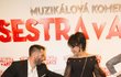 Lucie Bílá s Vaškem Noidem Bártou na premiéře muzikálu Sestra v akci