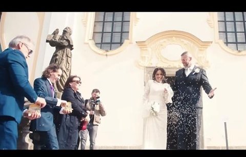 Tajná svatba Lucie Bílé: Klíčové momenty z kostela a šokující afterparty!