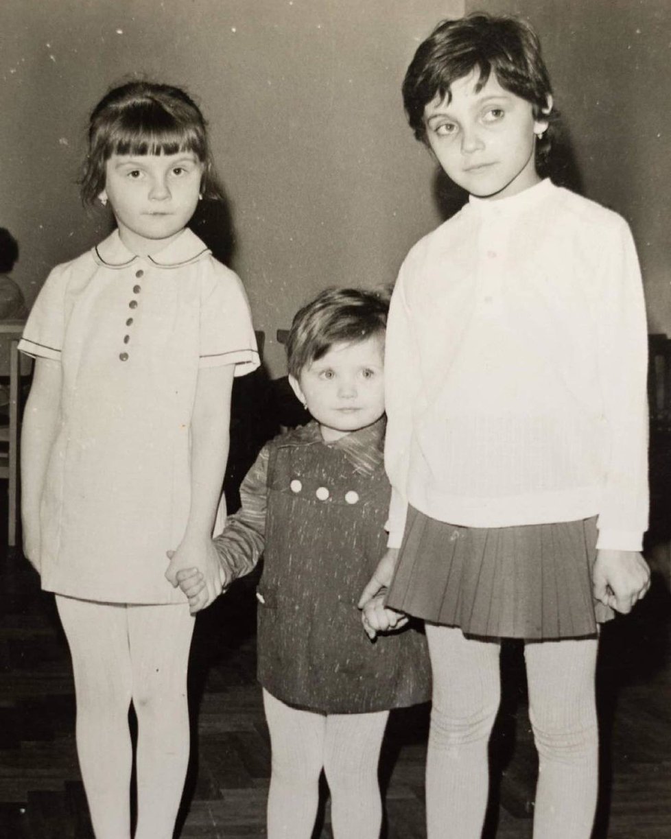 1975: Ivetka, Danuška, Hanička alias Lucie Bílá. Nerozlučná trojka z Otvovic.