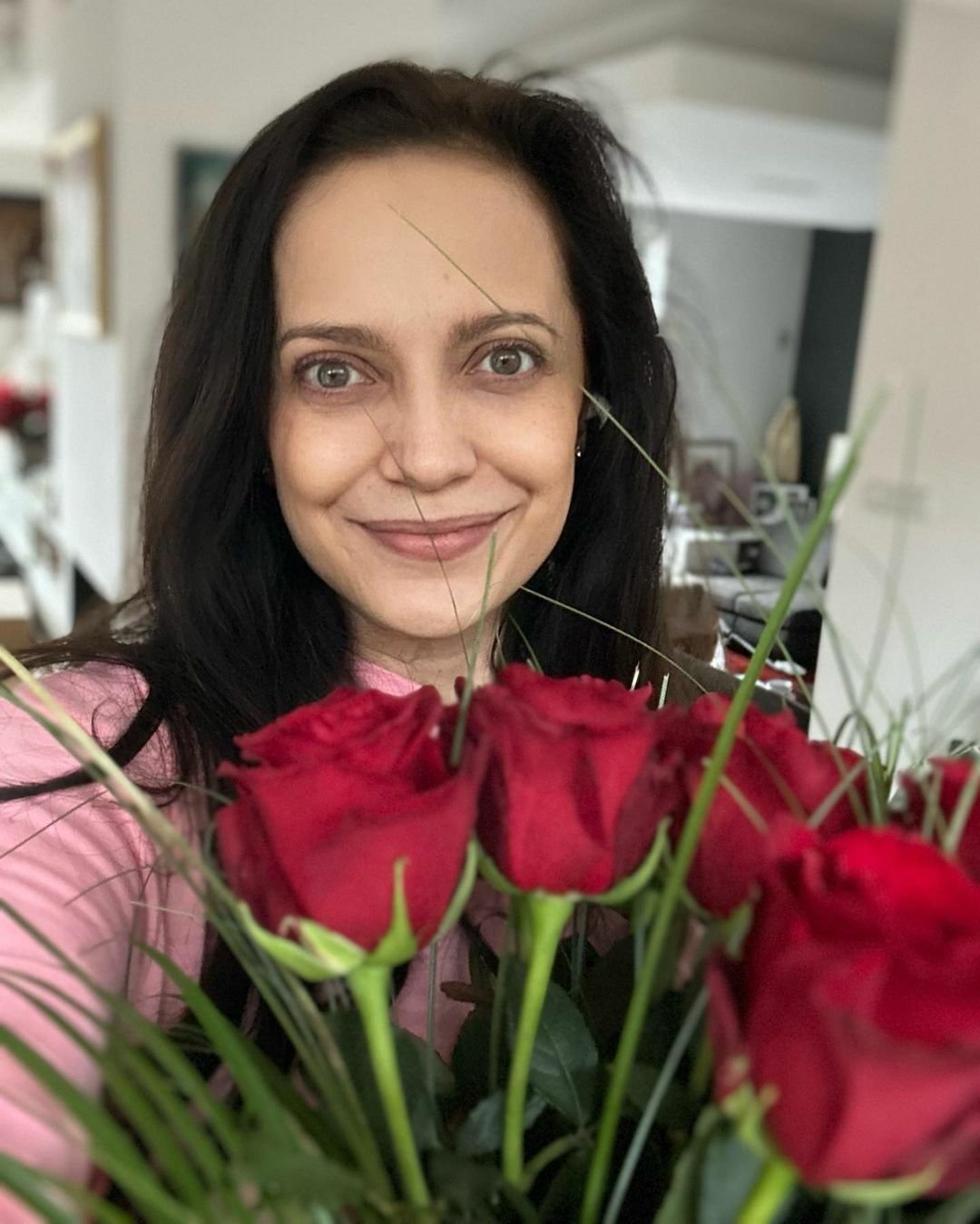 Lucie Bílá s růžemi... a bez make-upu
