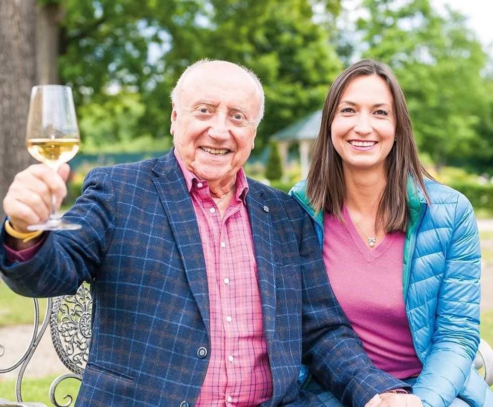 Lucie Gelemová a Felix Slováček oslavili šesté výročí.