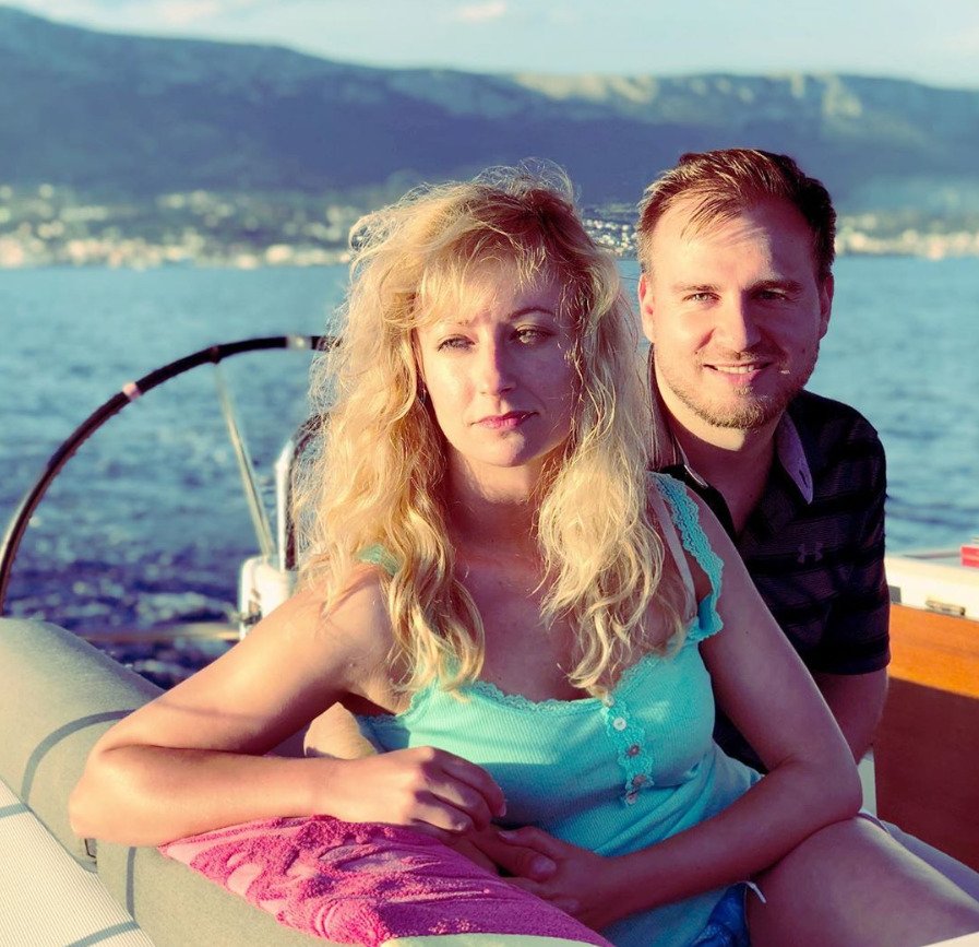 Lucie Hunčárová na jachtě s pítelem