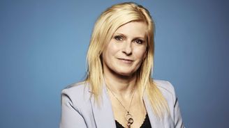 Jarešová: Větší penis, nebo pysky? Je to bolestivé a riskujete zdraví. Píchat do genitálií by měl odborník Jarešová: Větší penis, nebo pysky? Je to bolestivé a riskujete zdraví. Píchat do genitálií by měl odborník